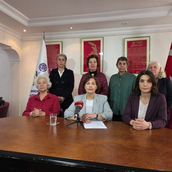 Cumhuriyet Kadınları'ndan çağrı