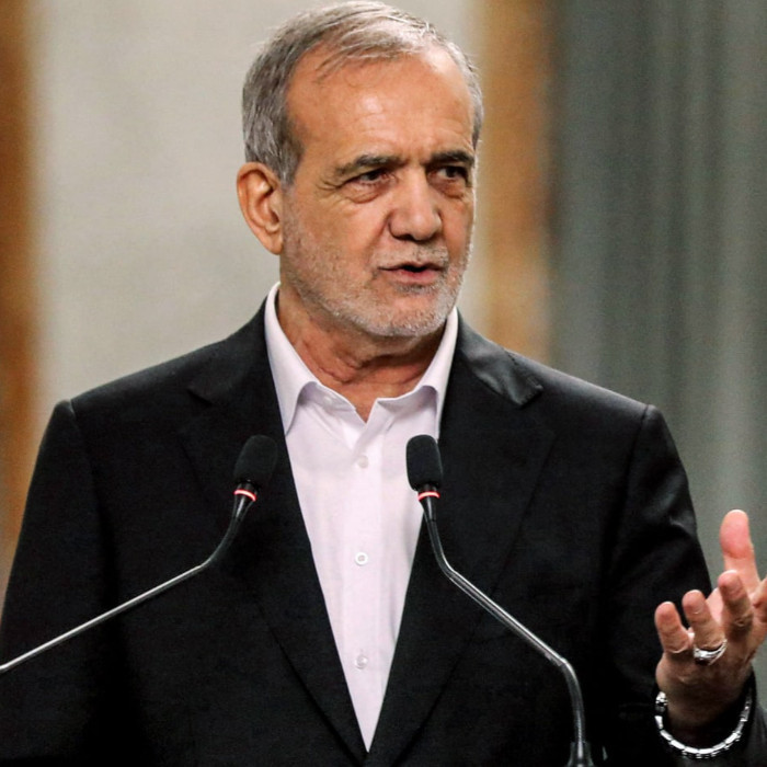 Pezeşkiyan: Sertlik yanlıları ya da ılımlı yok, hepimiz İranlıyız