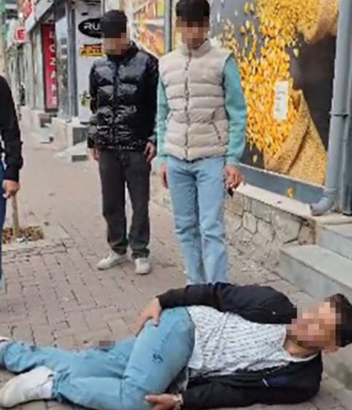 Markete silahlı saldırı: Çalışan yaralandı, maskeli saldırganlar kayıplara karıştı - Resim: 4