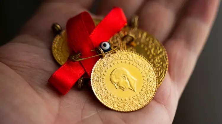 Güncel altın fiyatları 11 Ekim 2025: Gram, çeyrek, yarım ve Cumhuriyet altını kaç TL oldu? - Resim: 3