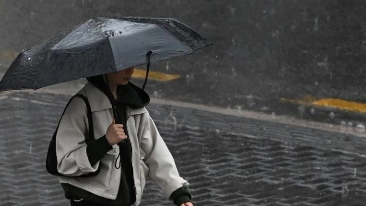 Meteoroloji tek tek uyardı: Yarın kuvvetli sağanak 37 ili vuracak! - Resim: 2