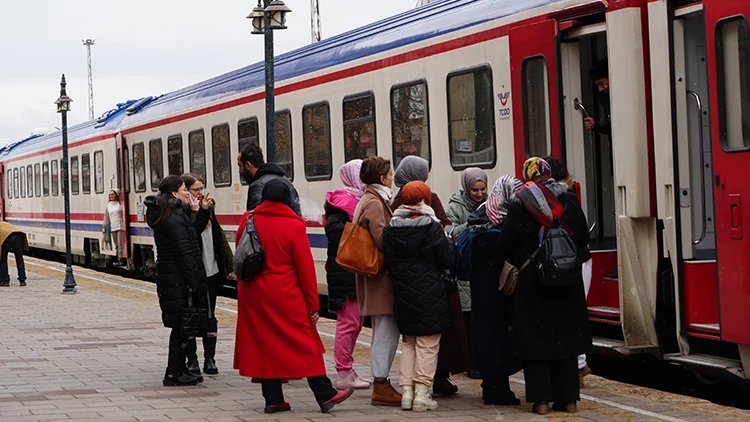 Ankara-Kars hattında 60 sefer: Doğu Ekspresi sezonun ilk seferine yarın başlıyor - Resim : 1