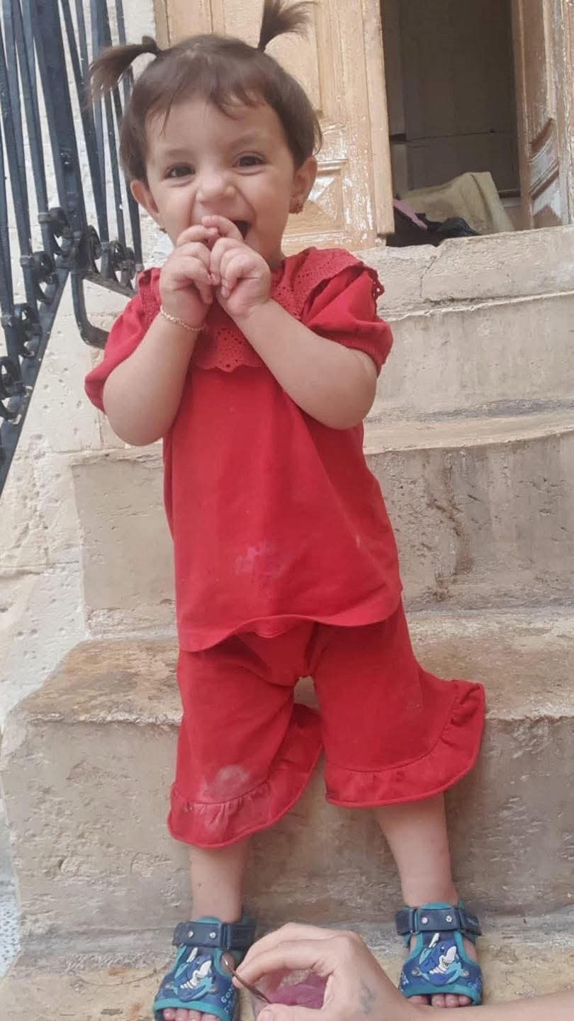 Kilis’te kaybolan 2 yaşındaki Arıc Aljaroukh metruk binadaki kuyuda ölü bulundu - Resim : 1