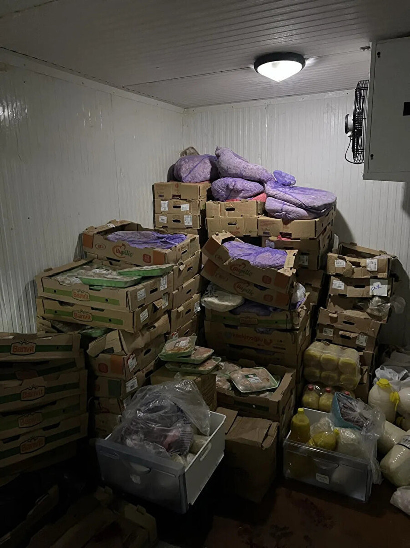 Gıda denetiminde korkunç manzara! Kurtlanan kıyma makinesi, bozuk etler... - Resim : 1