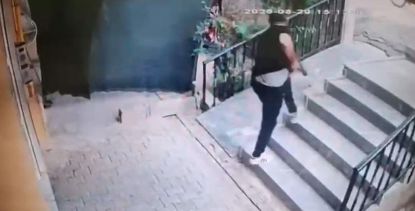 4 yaşındaki çocukların kavgası sonrası silahını çekti! "Daha büyükleri de var" diyerek tehdit etti - Resim: 4