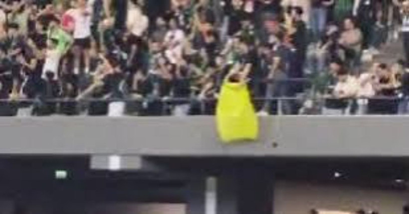 Sarı torba nedir, neyi simgeliyor? Kocaelispor-Amedspor maçında tribünleri karıştıran detay - Resim: 2