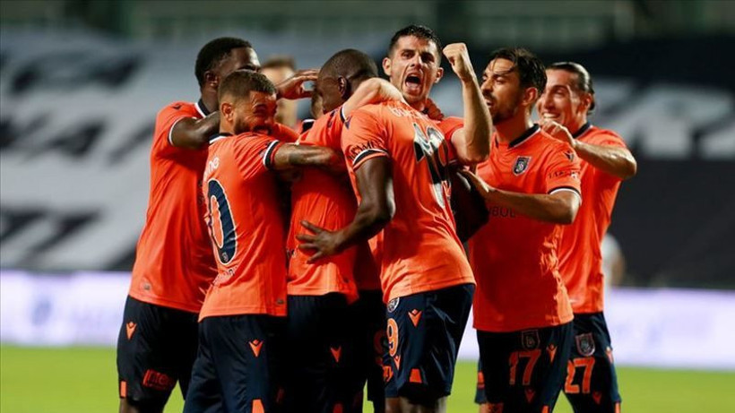 Emre Belözoğlu'nun başarısı Medipol Başakşehir tarihine geçti - Resim: 1