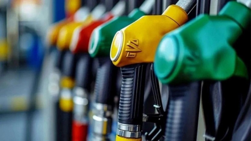 Benzine zam mı geldi? Güncel akaryakıt fiyatları ne kadar oldu? - Resim: 1