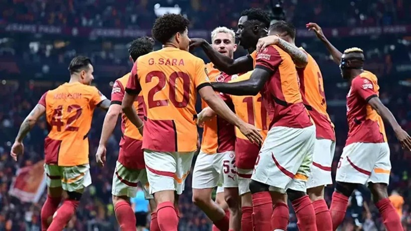 Galatasaray şampiyonluk için gün sayıyor: 5 galibiyet yetiyor - Resim: 1