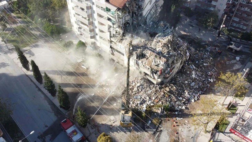 Deprem riski mahalle mahalle açıklandı: İstanbul’un en güvensiz bölgeleri - Resim: 16