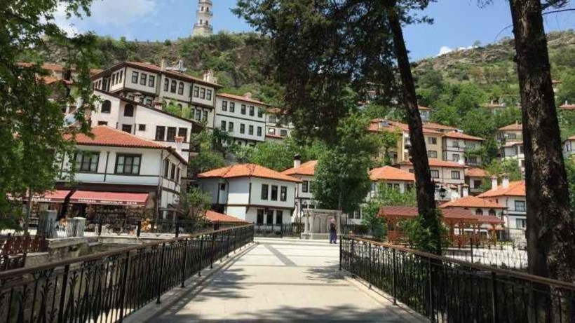 TÜİK açıkladı: İşte Türkiye’nin en uzun ve en kısa yaşam süresine sahip illeri - Resim: 8