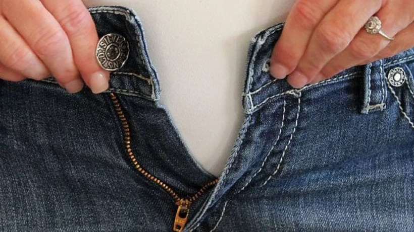 Bir beden küçük gelen pantolonlara pratik çözüm: İşte evde dakikalar içinde genişletme yöntemleri - Resim: 2