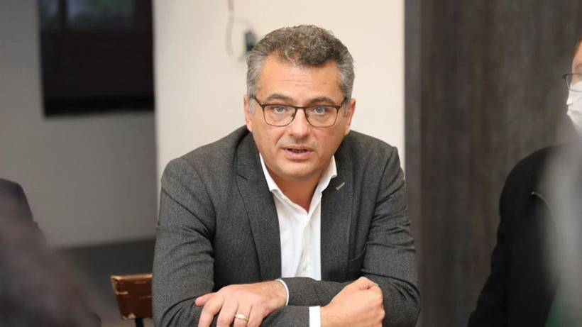 KKTC'de yeni cumhurbaşkanı belli oldu! Tufan Erhürman dönemi başlıyor, Tufan Erhürman kimdir? - Resim: 4