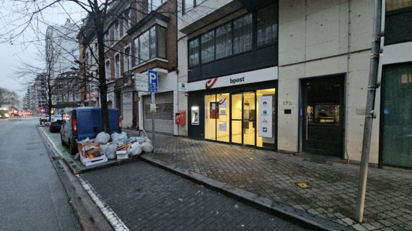 Ülke alarmda! Üç günlük grevde hayat durdu, sokaklar çöp yığınlarına teslim oldu! - Resim: 9