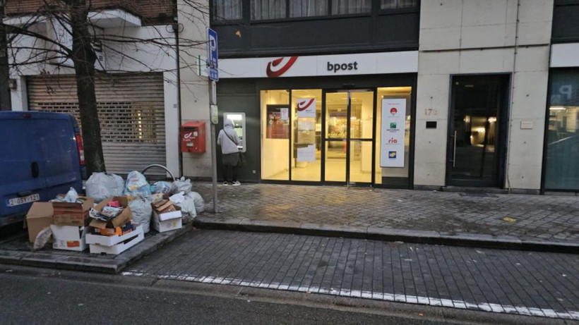 Ülke alarmda! Üç günlük grevde hayat durdu, sokaklar çöp yığınlarına teslim oldu! - Resim: 8