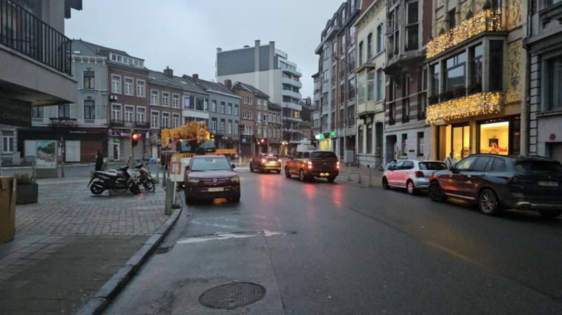 Ülke alarmda! Üç günlük grevde hayat durdu, sokaklar çöp yığınlarına teslim oldu! - Resim: 6
