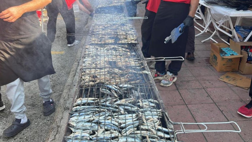Hamsi Festivali ziyaretçi akınına uğradı! 7 ton hamsi ücretsiz dağıtılacak - Resim: 6