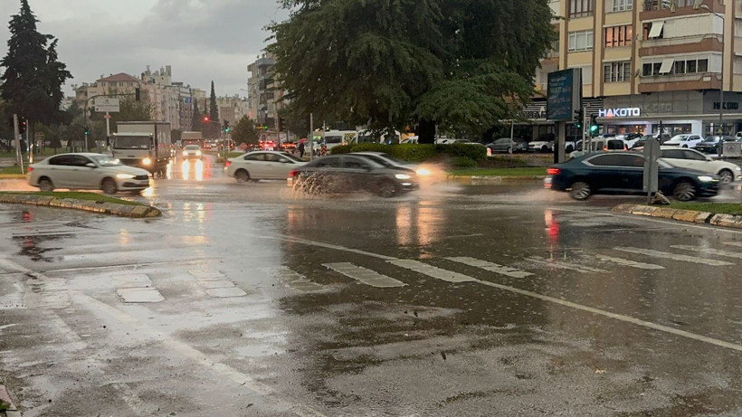 Pazar planlarınızı iptal edin! Gök gürültülü sağanak yağış beklenen şehirler belli oldu - Resim: 1