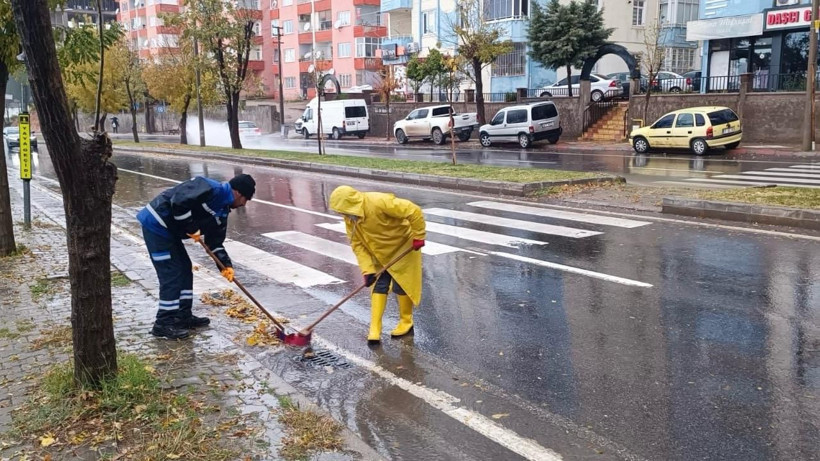 Pazar planlarınızı iptal edin! Gök gürültülü sağanak yağış beklenen şehirler belli oldu - Resim: 3
