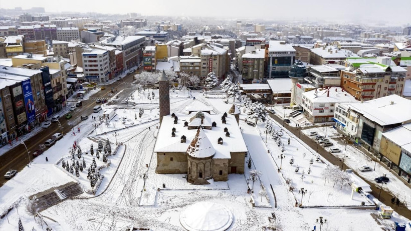 Cuma günü hava nasıl olacak? Çığ, kuvvetli yağış, fırtına... İl il hava durumu - Resim: 7