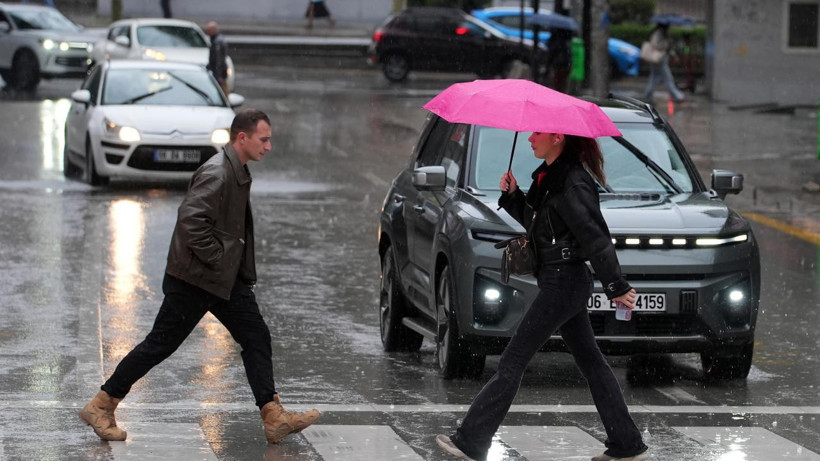 Meteoroloji tek tek uyardı: Yarın kuvvetli sağanak 37 ili vuracak! - Resim: 14