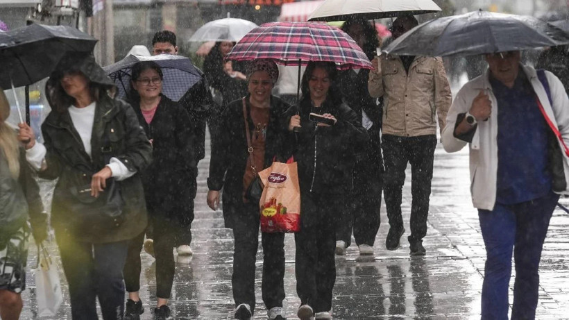 Meteoroloji tek tek uyardı: Yarın kuvvetli sağanak 37 ili vuracak! - Resim: 16