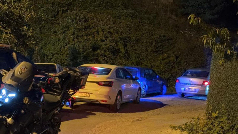Boşandığı eşine ve oğluna kurşun yağdırdı! Bir çocuk kanepenin arkasına saklanarak kurtuldu - Resim: 2