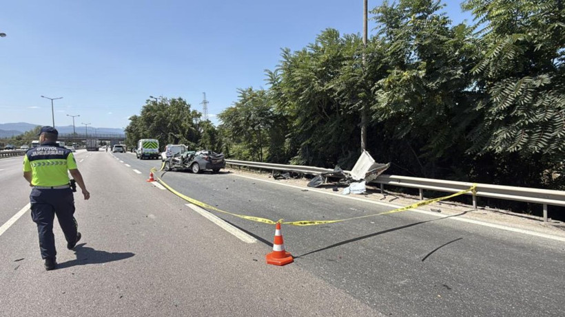 Otoyolda dehşet anları: Tavanı kopan otomobildeki uzman onbaşı kurtarılamadı! - Resim: 5