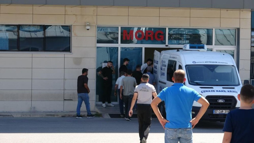 Antalya’da kazanın ardından acı haber! Hafif yaralı yaşlı adam iç kanamadan hayatını kaybetti - Resim: 5