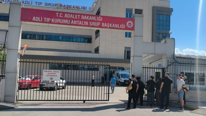 Antalya’da kazanın ardından acı haber! Hafif yaralı yaşlı adam iç kanamadan hayatını kaybetti - Resim: 3