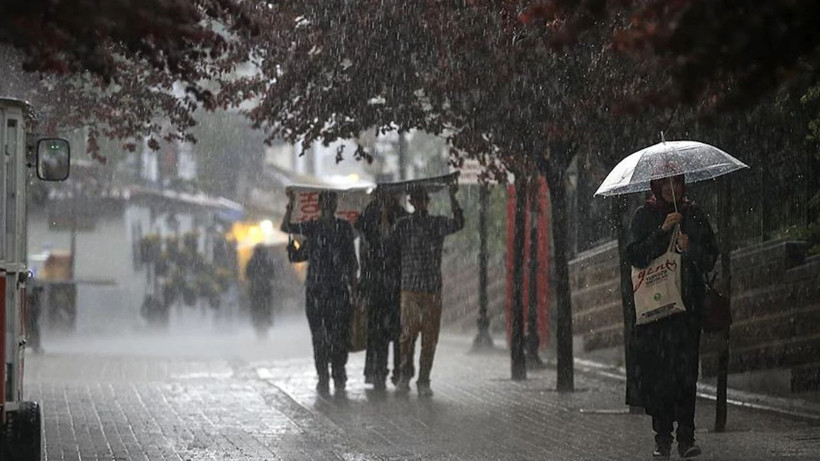 Meteoroloji'den sağanak, fırtına ve toz taşınımı uyarısı: Sıcaklıklar düşüyor! - Resim: 19