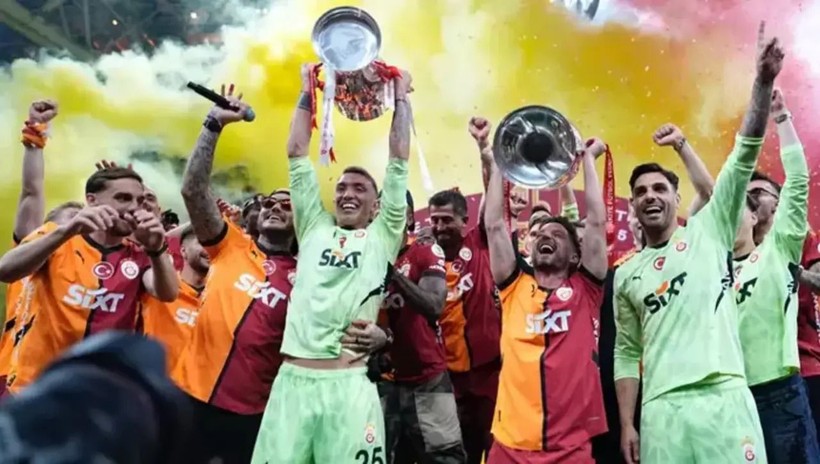 Muslera İstanbul’a veda etti! Herkes Uruguay sanıyordu, yeni durağı şaşırttı - Resim: 1