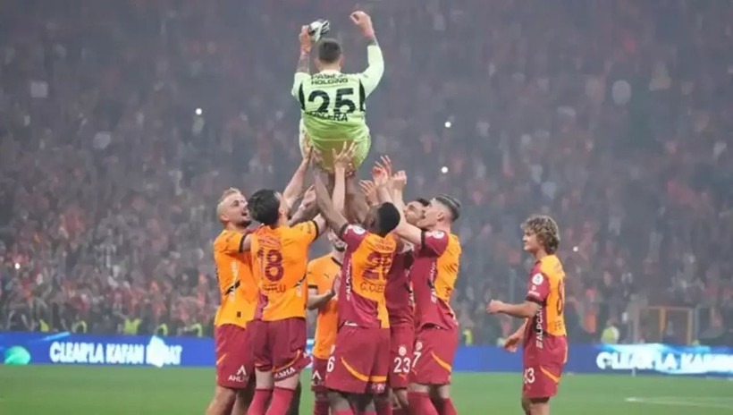Muslera İstanbul’a veda etti! Herkes Uruguay sanıyordu, yeni durağı şaşırttı - Resim: 7