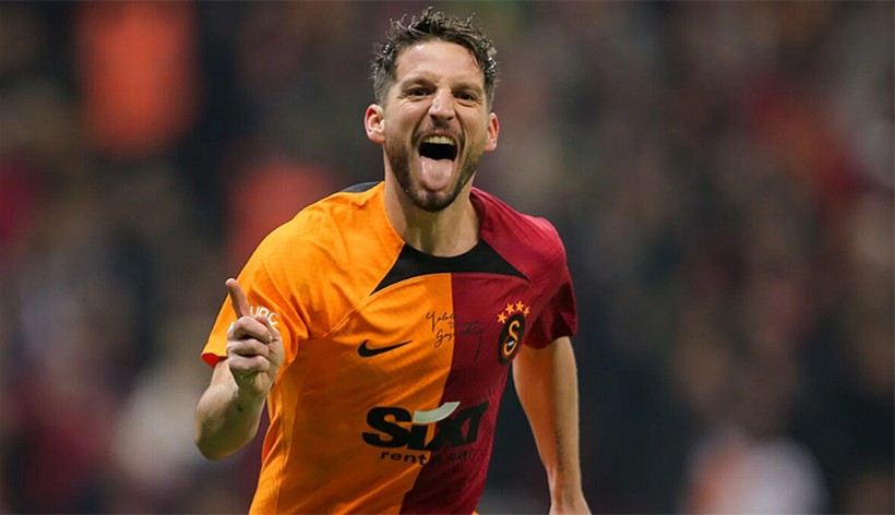 Galatasaray'dan transfer bombası: Mertens gidiyor, hedefte o isim var! - Resim: 3