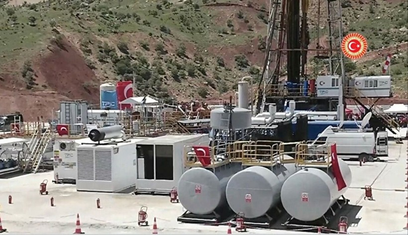 Gabar’da 19 Mayıs coşkusu: Petrol kuyusundan kardeşlik türkülerine - Resim : 1