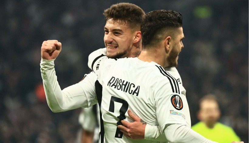 Beşiktaş kabustan uyanamıyor: Savunma tek teselli - Resim: 8