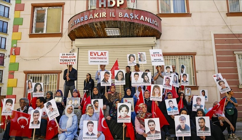 Nöbetin Adresi Ankara Oldu! HEDEP Genel Merkezi'nin Kapısına Dayandı