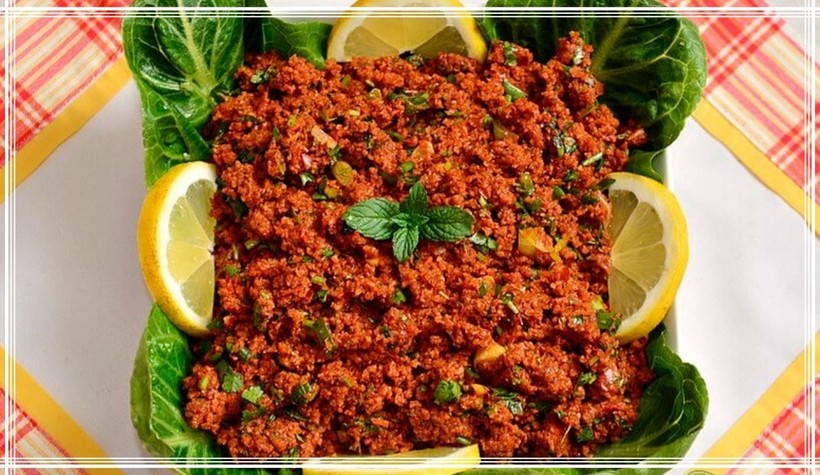 Kısırı Hiç Bu Tarifle Denediniz Mi? İçine Bir Kaşık Ekleyin ve Lezzetinin Tadını Çıkarın!