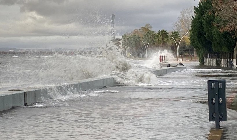 Sağanak geliyor! Meteoroloji’den 40 il için sağanak ve fırtına alarmı - Resim: 21