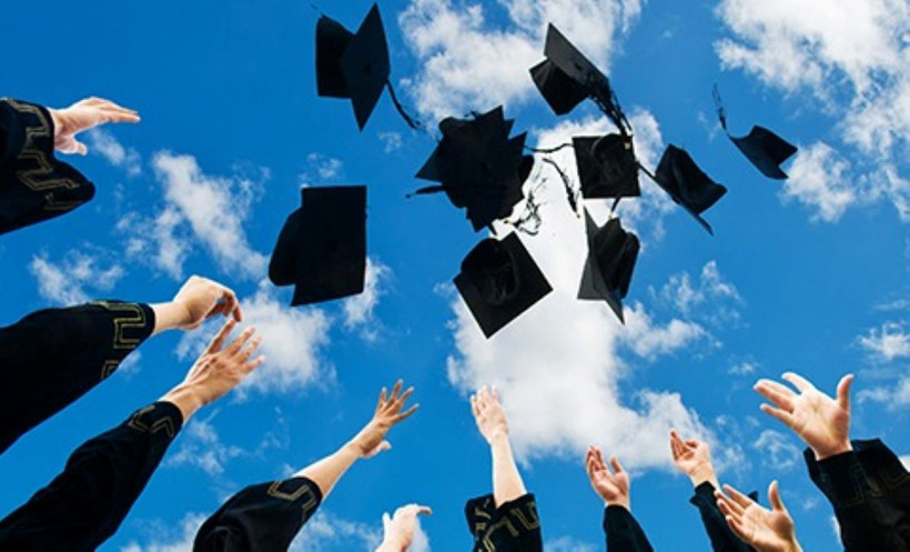 Türkiye’nin en başarılı mezunlara sahip 15 üniversitesi! Bakın hangi ünlüler buradan çıkmış - Resim: 14