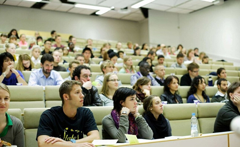 Türkiye’nin en başarılı mezunlara sahip 15 üniversitesi! Bakın hangi ünlüler buradan çıkmış - Resim: 16