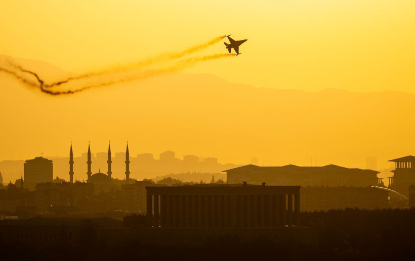 SOLOTÜRK Ankara semalarında: 30 Ağustos Zafer Bayramı’nda nefes kesen gösteri uçuşu! - Resim: 8