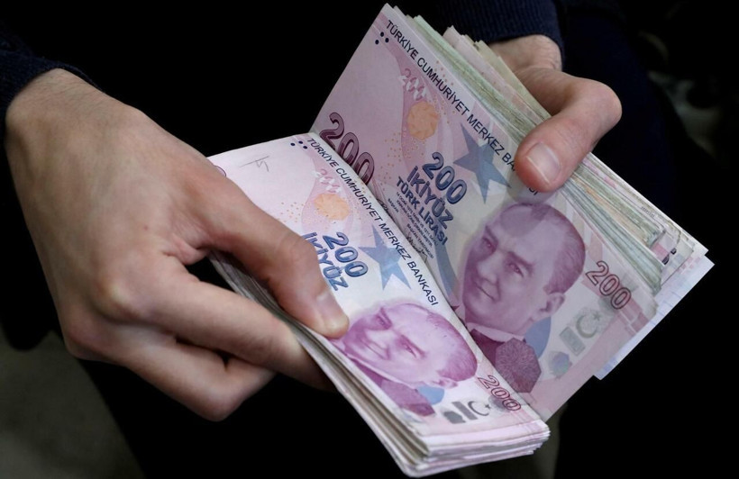 300 bin TL'nin aylık getirisi dudak uçuklattı! İşte en çok kazandıran bankalar... - Resim: 4