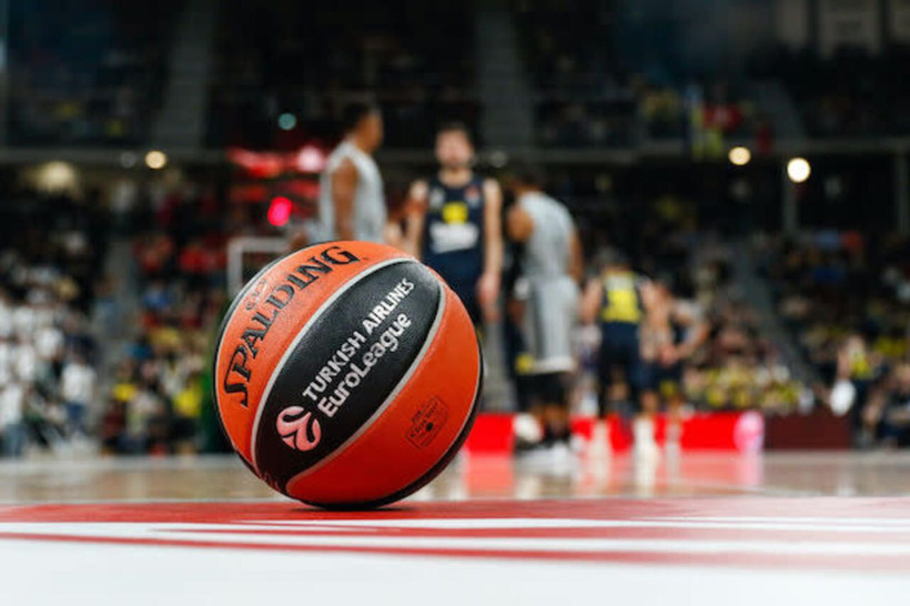 EuroLeague’de 30. hafta heyecanı başlıyor! Fenerbahçe Beko ve Anadolu Efes zorlu deplasmanda! - Resim: 1