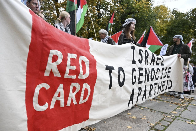 Norveç tribünleri ayağa kalktı! Taraftarlardan İsrail’e kırmızı kart - Resim: 5