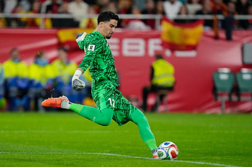 Altay Bayındır için sürpriz iddia: İstanbul devi devre arasında harekete geçiyor - Resim: 2