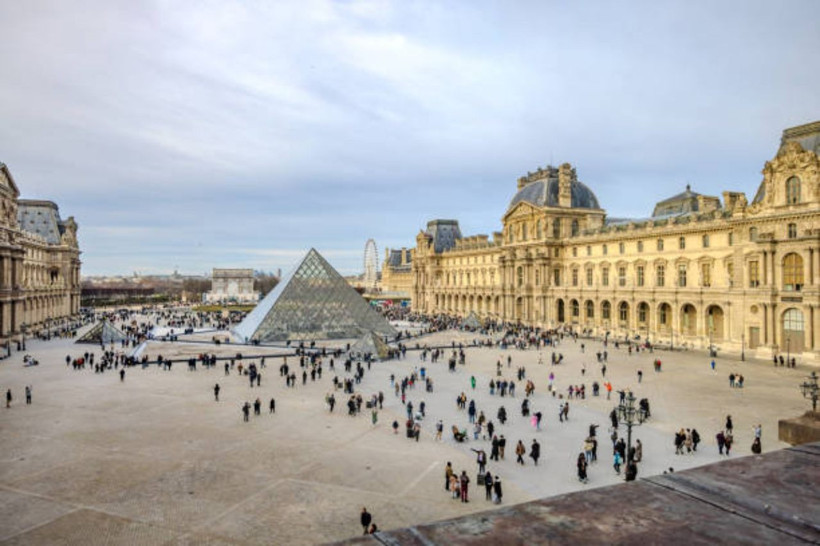 Louvre soygununda son şüpheli de yakalandı: Çalınan 8 mücevher hala kayıp - Resim: 9