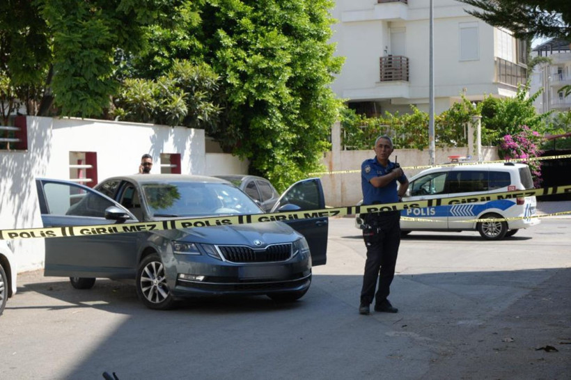 Otomobilde seyir halindeyken silahlı saldırıya uğramıştı: Katil zanlısı peruk takıp tabancayı denize atmış - Resim: 5