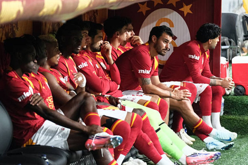 Galatasaray'da stoper krizi! Okan Buruk'un çözümü Jakobs'tan geçiyor - Resim: 3