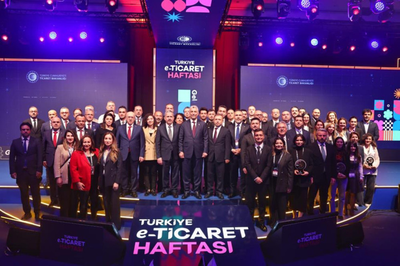 Bakan Bolat duyurdu: E-ticaret hacmi 3 trilyon TL'yi aştı - Resim : 1